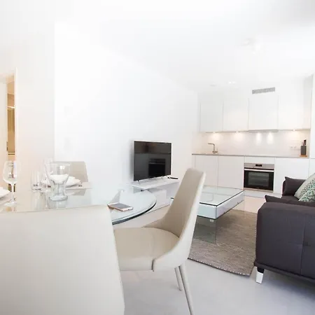 Lux-City Home & Secure Parking Appartement *
